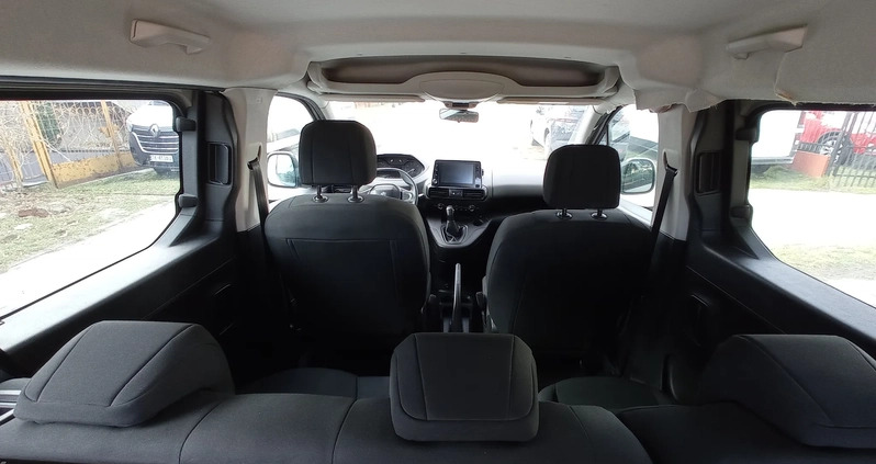 Peugeot Rifter cena 53900 przebieg: 77900, rok produkcji 2019 z Kielce małe 211